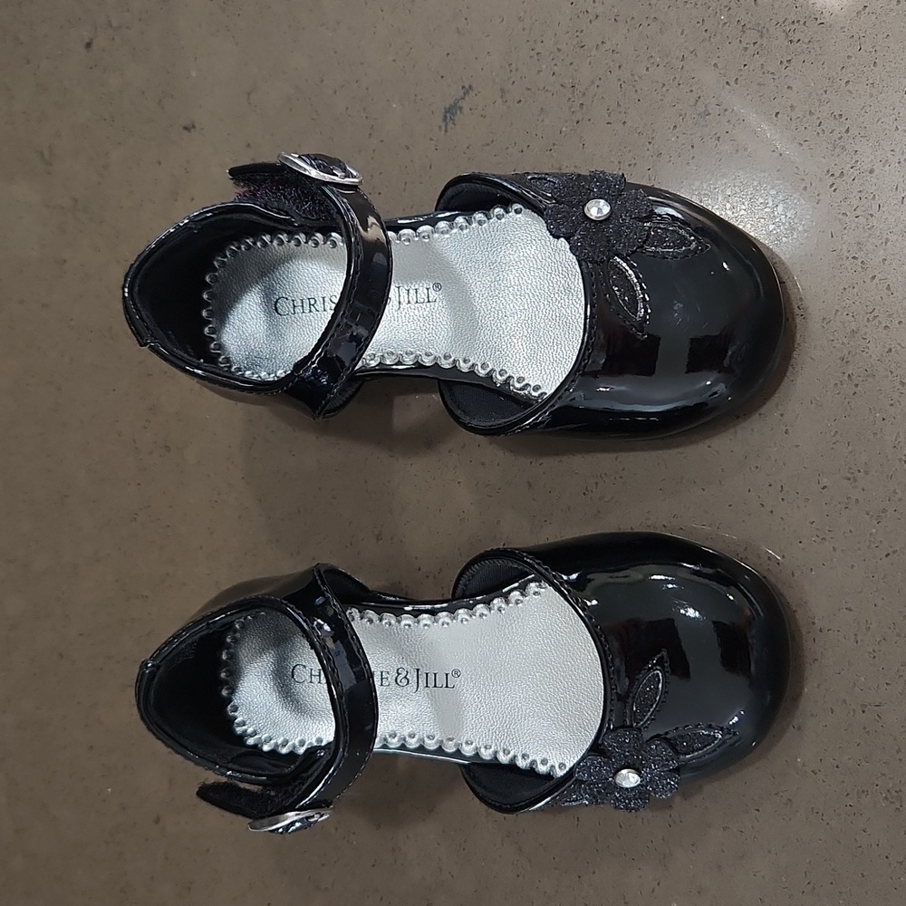 Like new black toddler dress shoes
